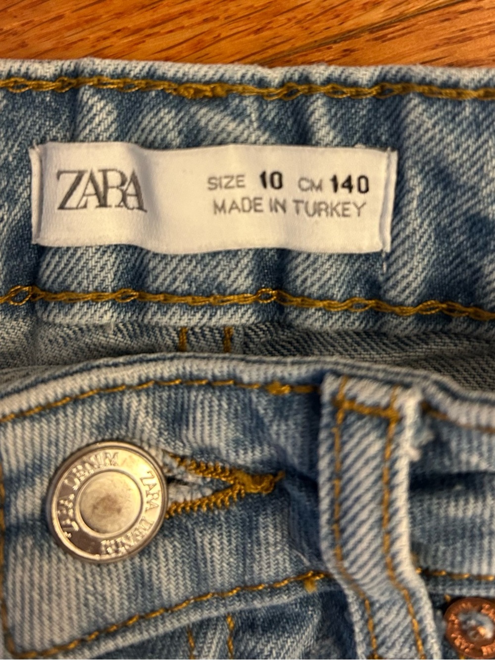 Zara Light Blue Denim Shorts with Pink Smiley Embroidery Girls 10 - Picture 3 of 3